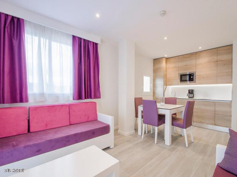 Apartamentos Ponent image