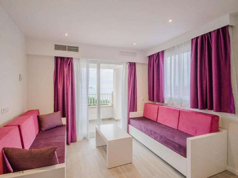 Apartamentos Ponent image