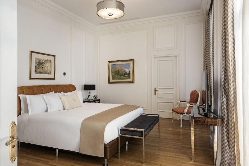 Stay in style at Alvear Palace