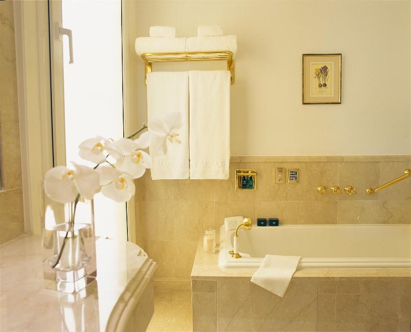 Stay in style at Alvear Palace