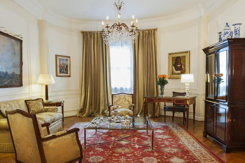 Stay in style at Alvear Palace