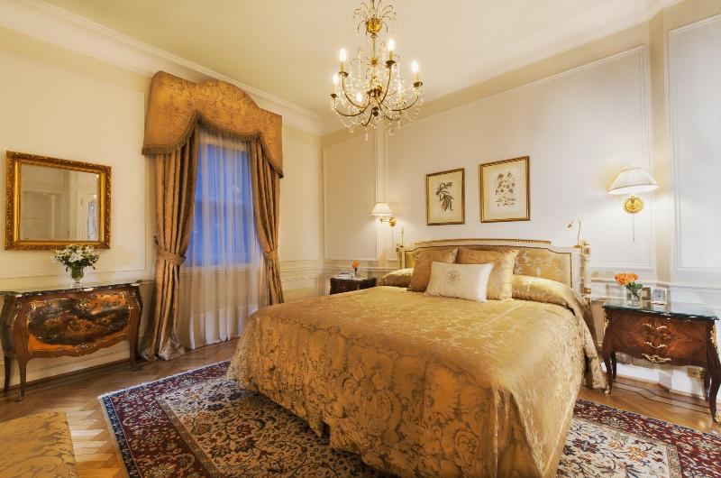 Stay in style at Alvear Palace