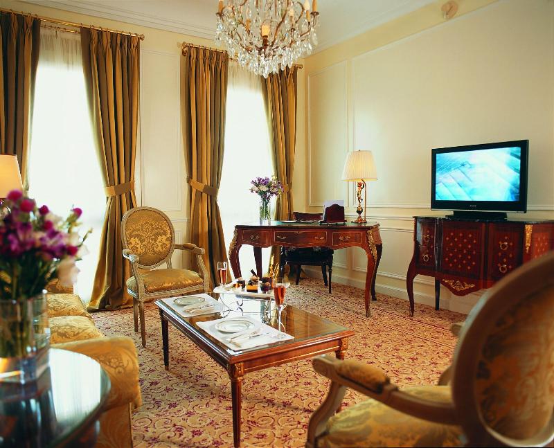 Stay in style at Alvear Palace