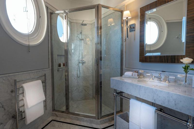 Stay in style at Alvear Palace