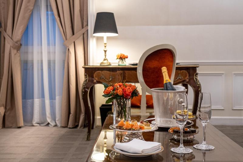 Stay in style at Alvear Palace