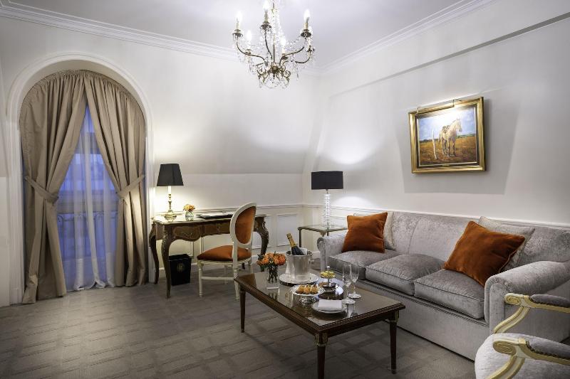 Stay in style at Alvear Palace