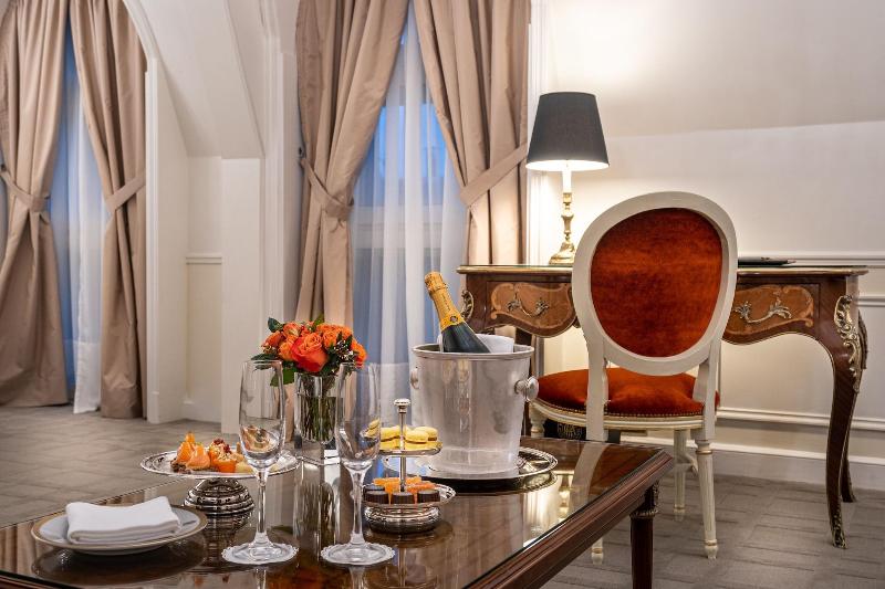 Stay in style at Alvear Palace