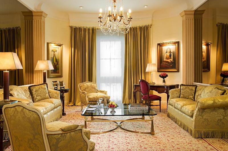 Stay in style at Alvear Palace