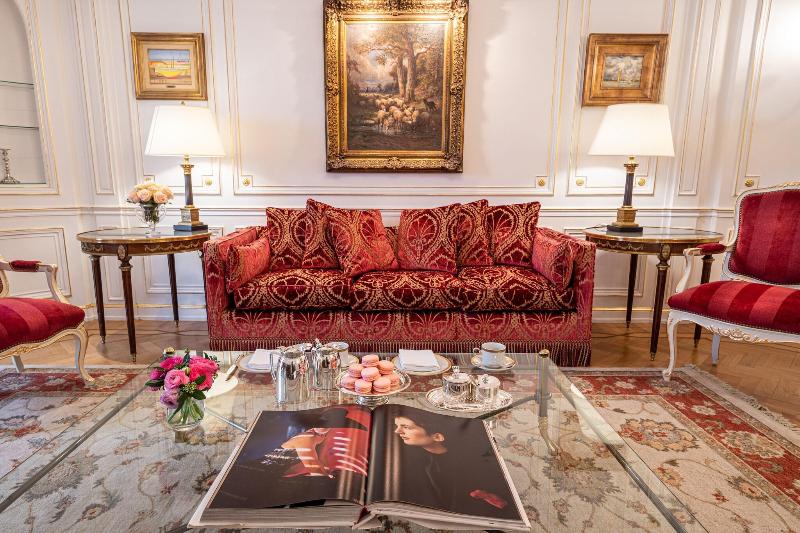 Stay in style at Alvear Palace