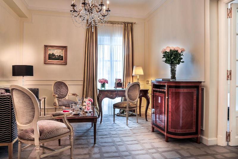 Stay in style at Alvear Palace