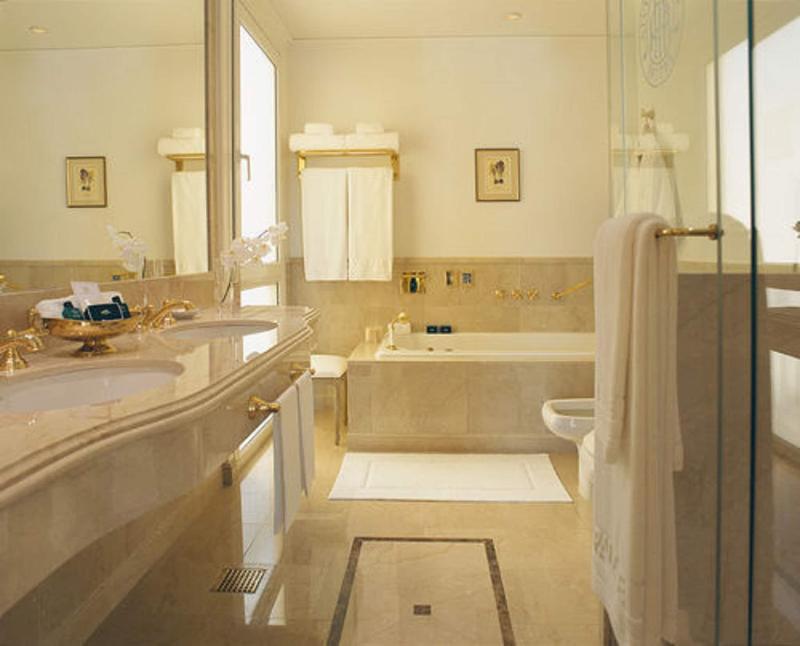 Stay in style at Alvear Palace