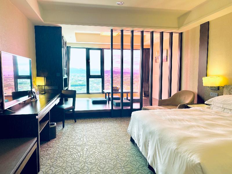 Fullon Hotel Lihpao Land image