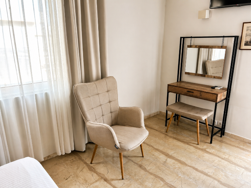 Loriet Hotel image