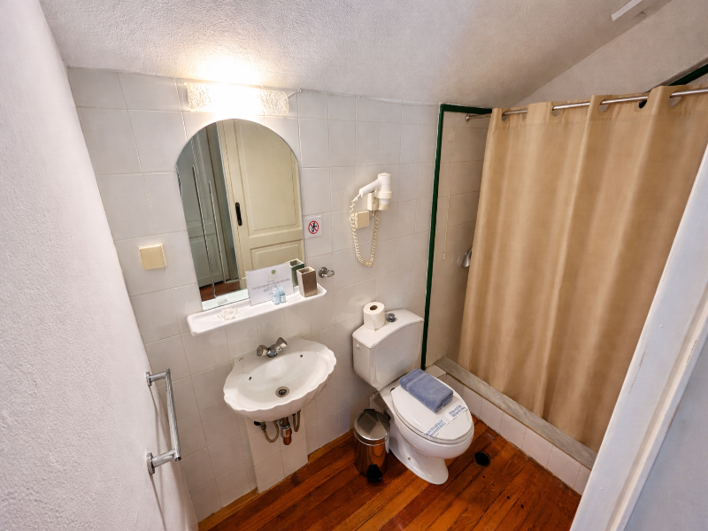 Loriet Hotel image