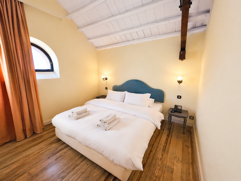 Loriet Hotel image