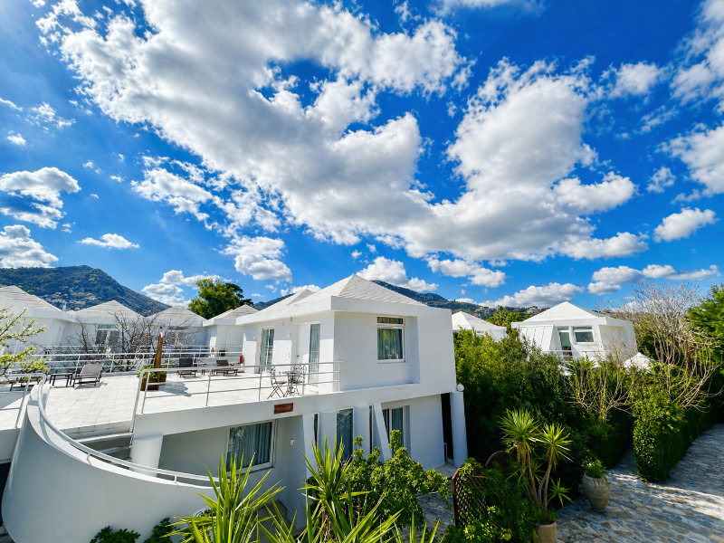 Loriet Hotel image