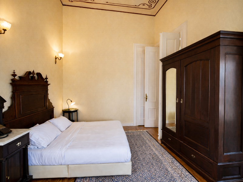 Loriet Hotel image