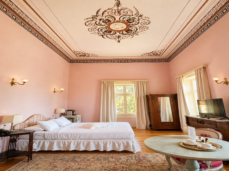 Loriet Hotel image