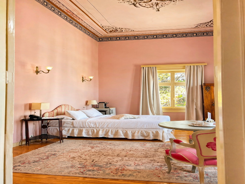 Loriet Hotel image