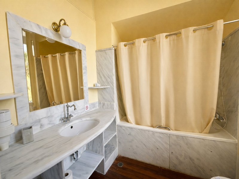 Loriet Hotel image
