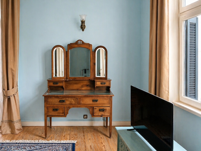 Loriet Hotel image
