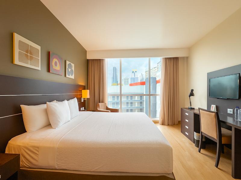 Tryp By Wyndham Panama Centro image