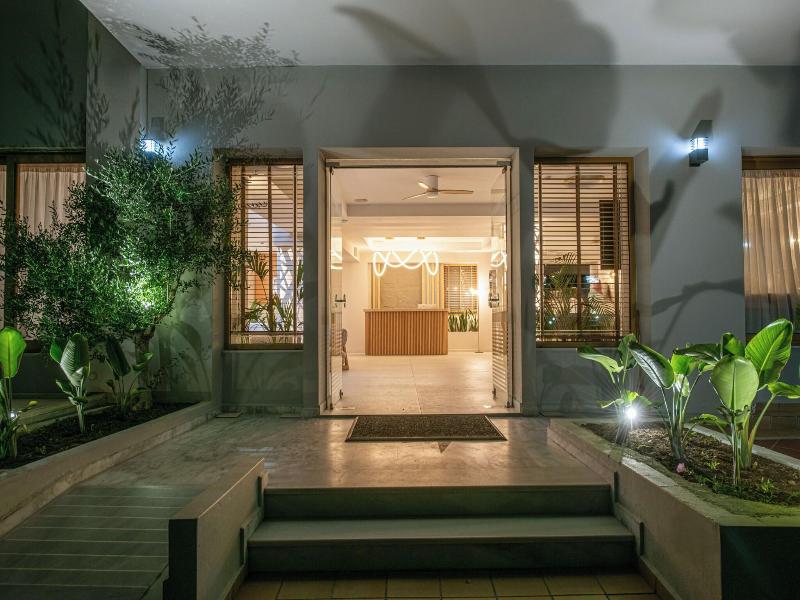 Mary Hotels Apartments image