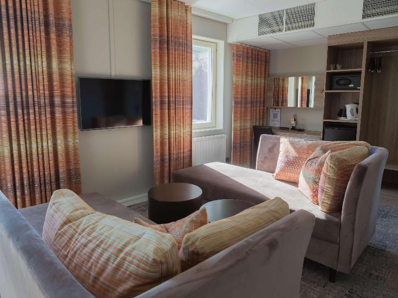 Best Western Plus John Bauer Hotel image