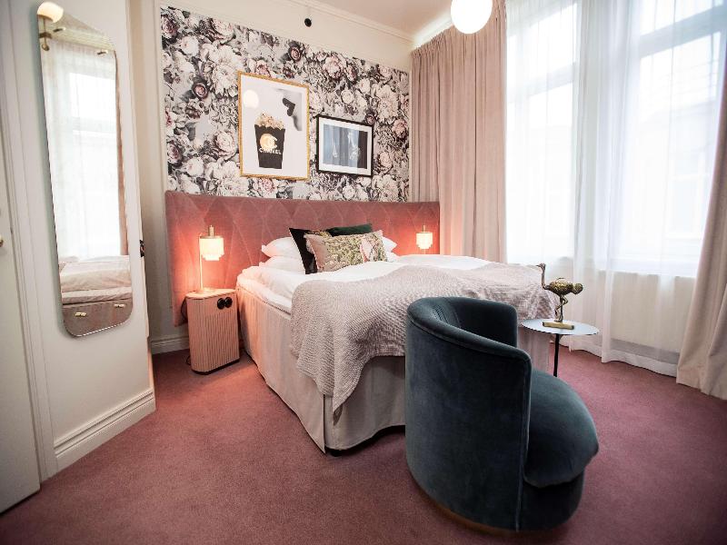 The Vault Hotel image