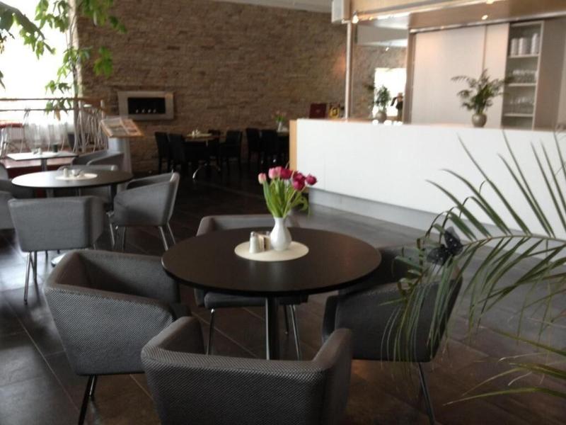 Best Western Arena Hotell image