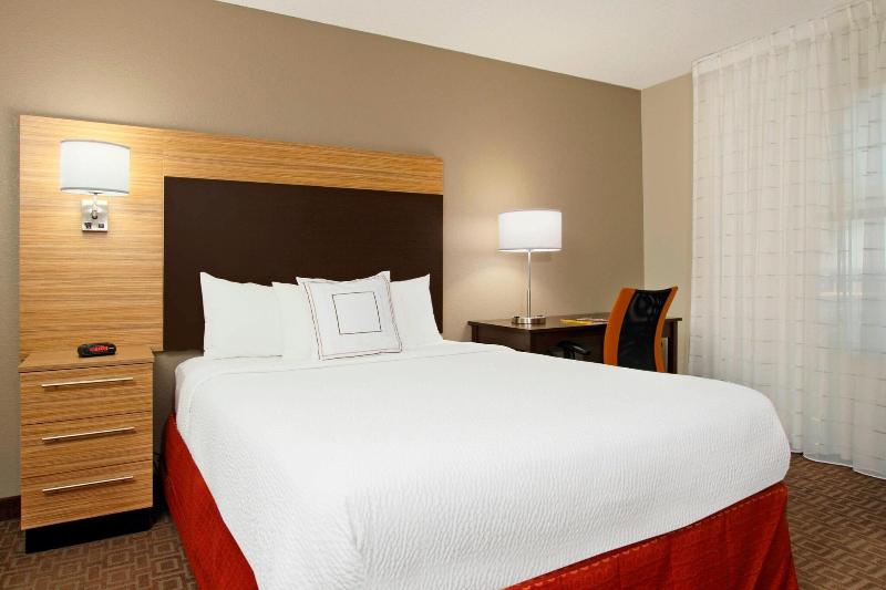 TownePlace Suites Fort Worth Southwest/TCU Area image