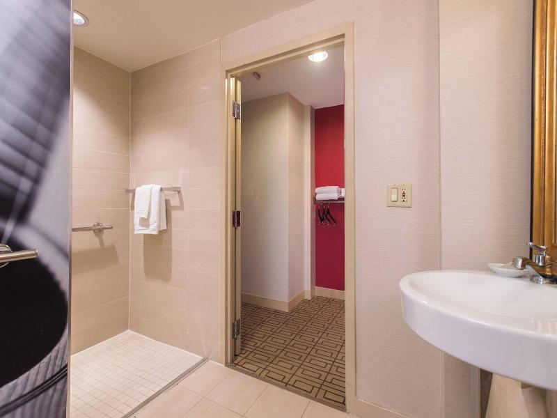 Renaissance Austin Hotel image