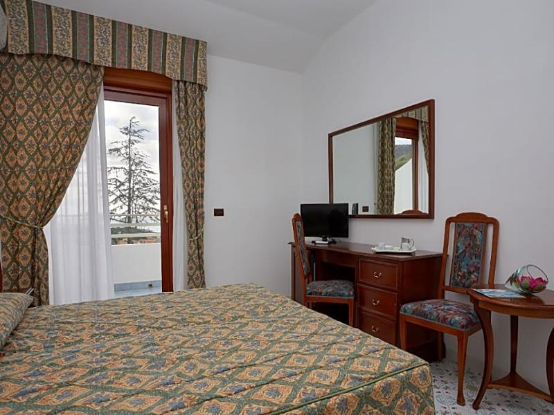 Hotel Les Jumeaux Courmayeur image
