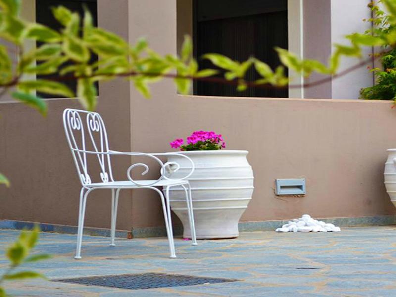 Ellopia Point Suites