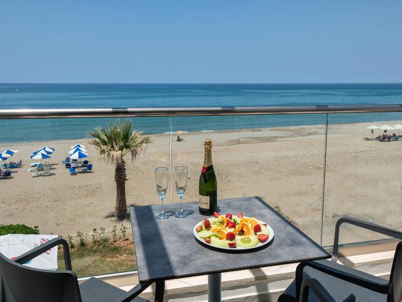 Iperion Beach image