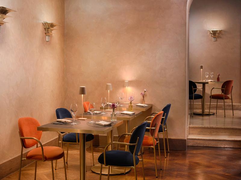 UNA HOTELS Decò Roma image