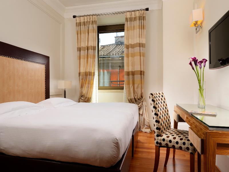 UNA HOTELS Decò Roma image