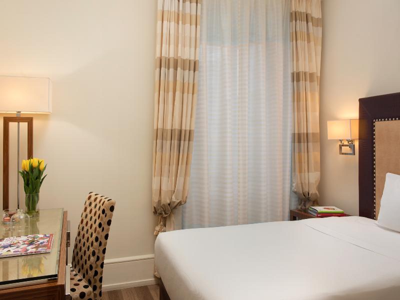 UNA HOTELS Decò Roma image