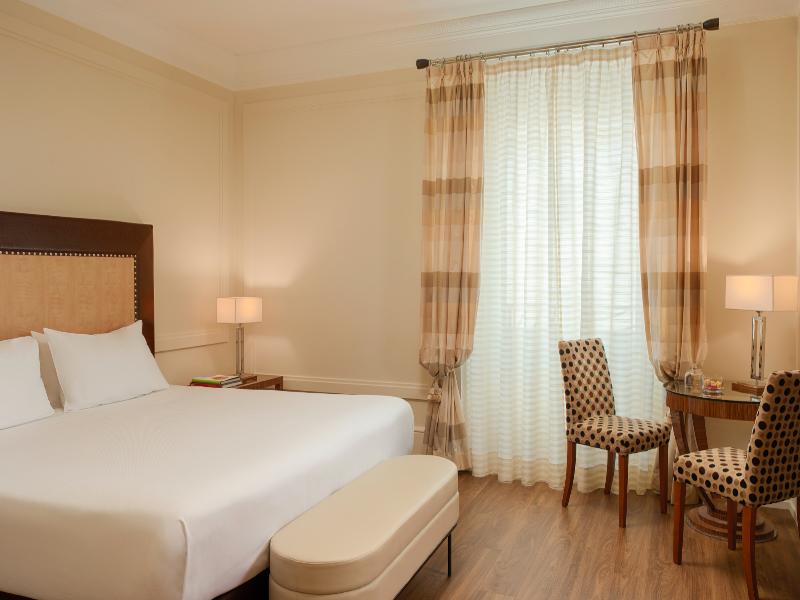 UNA HOTELS Decò Roma image