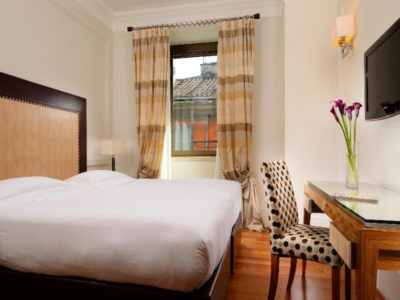 UNA HOTELS Decò Roma image