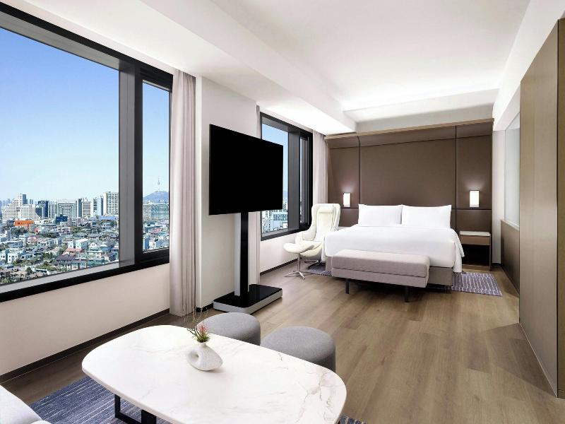 AC HOTEL BY MARRIOTT SEOUL GANGNAM image