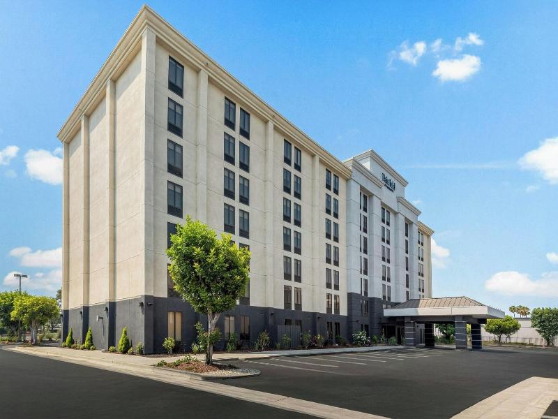 Fairfield Inn & Suites Anaheim North/Buena Park image