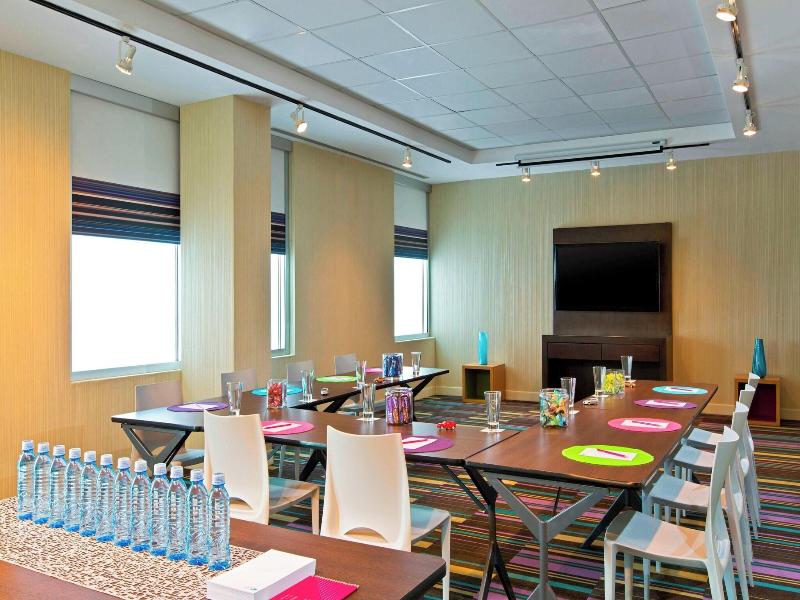 Aloft San Jose image