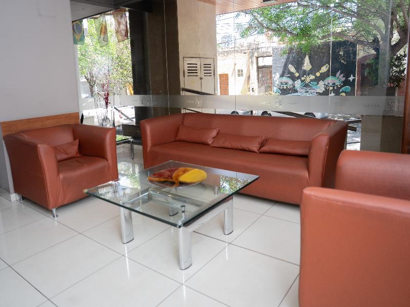 Kube Apartments Express image