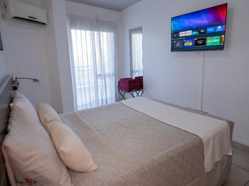 Kube Apartments Express image