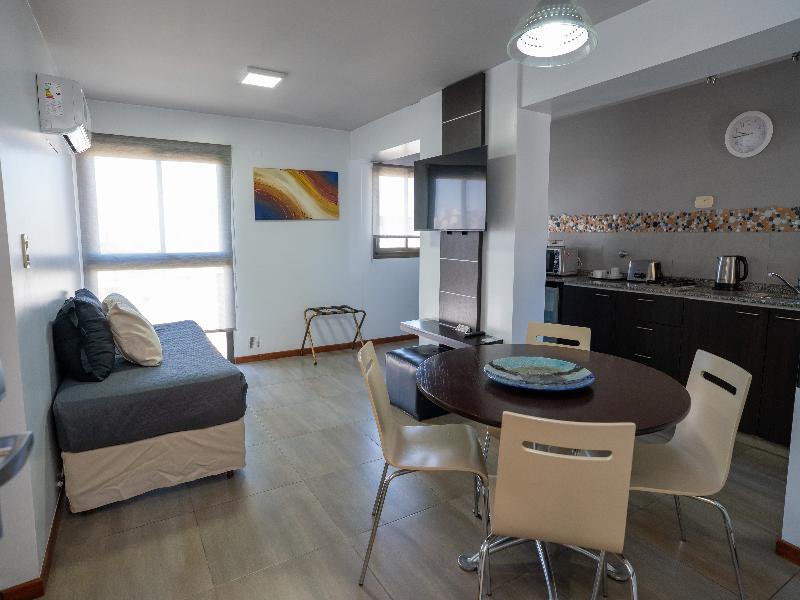 Kube Apartments Express image
