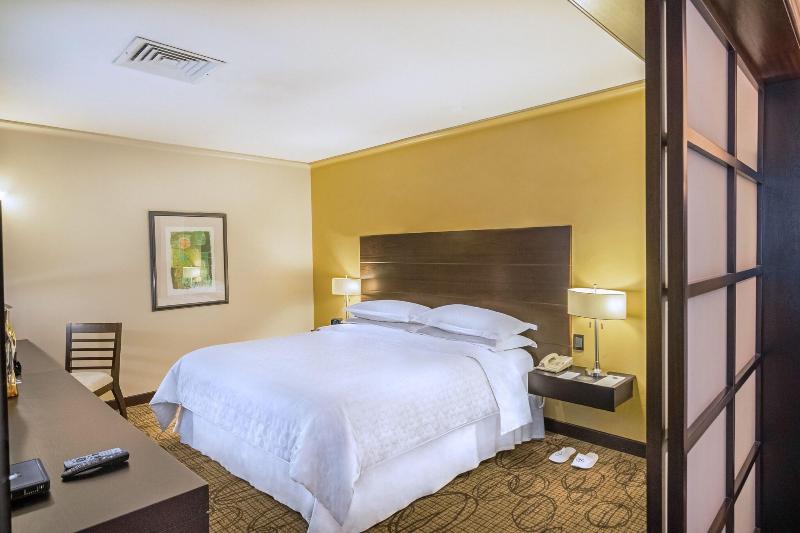 Sheraton Quito image