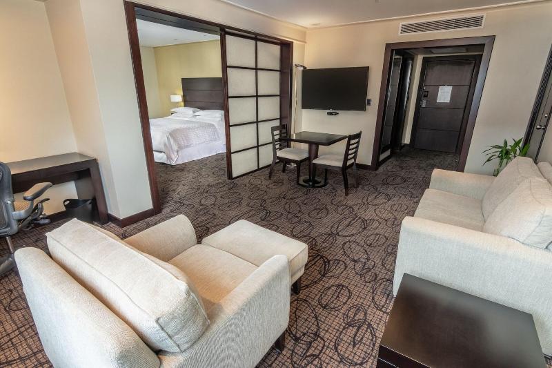 Sheraton Quito image