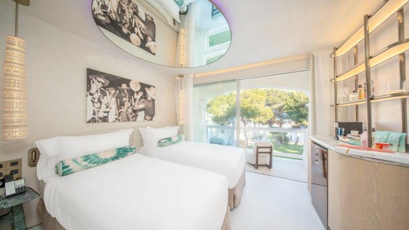 Destino Five Ibiza 5 Grand Luxe Resort image
