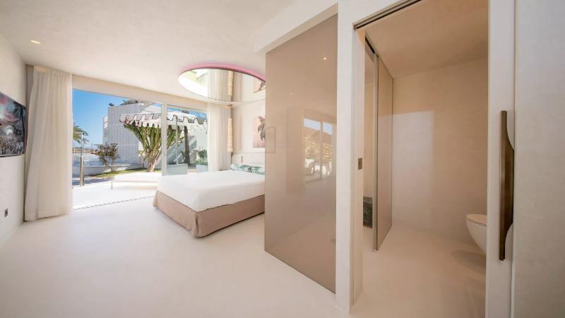 Destino Five Ibiza 5 Grand Luxe Resort image